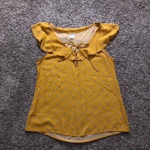 🔴3/$10 Old Navy flutter sleeve flowy top 3/$10🔴